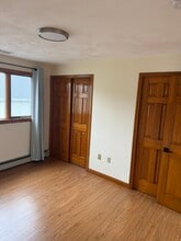 42 Pond St, Unit 3 in Beverly, MA - Building Photo - Building Photo