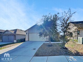 4015 Turning Pine Edge in Converse, TX - Building Photo
