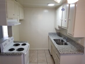 4191 Green Ave in Los Alamitos, CA - Building Photo - Building Photo