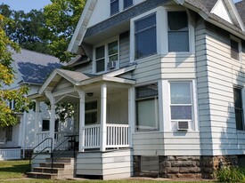 1425 State St, Unit upstairs Apartments