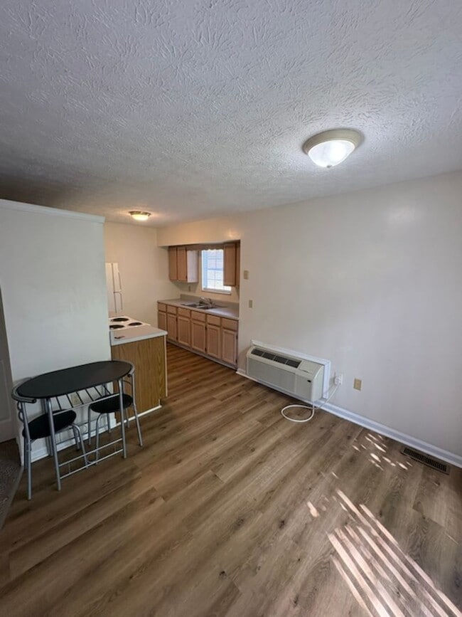 812 Universal St in Jefferson City, TN - Building Photo - Building Photo