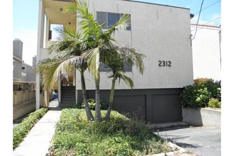 2312 Vanderbilt Ln in Redondo Beach, CA - Building Photo - Building Photo