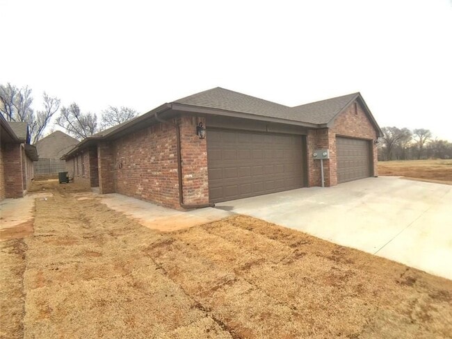 property at 433 Chalk Hill Ct