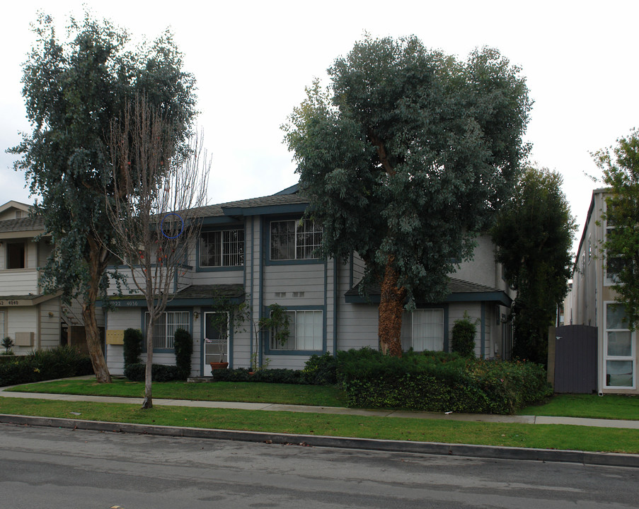 4022-4030 Howard Ave in Los Alamitos, CA - Building Photo