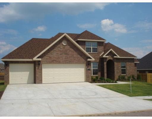 property at 2305 S Mont Blanc Ave