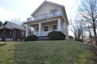 6201 Bramble Ave, Unit 2 in Cincinnati, OH - Building Photo - Building Photo