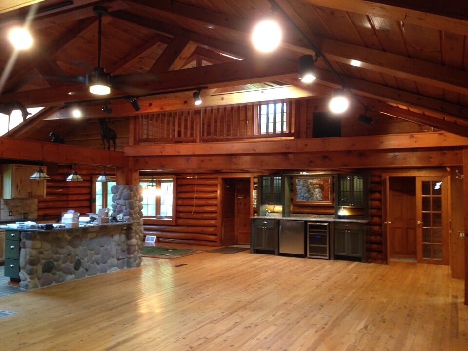 2180 Finley Ave in Waterford Township, MI - Building Photo