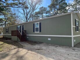 606 Eloise St in Conroe, TX - Building Photo