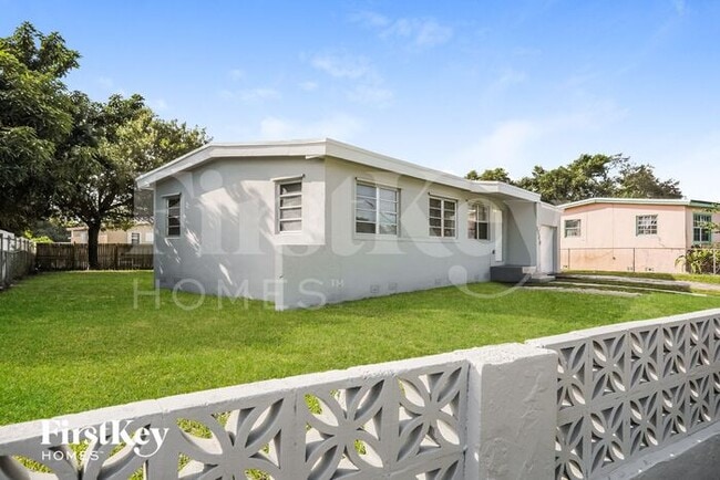 3440 NW 177th Terrace in Miami Gardens, FL - Building Photo - Building Photo