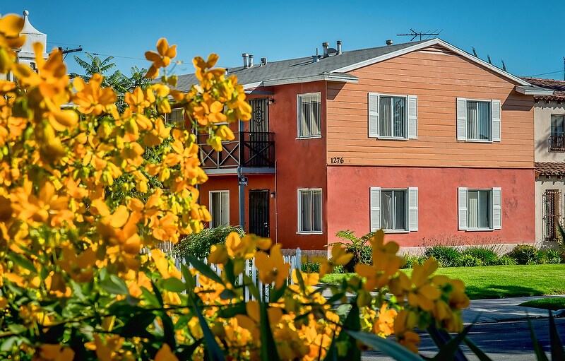 rid1276 in Los Angeles, CA - Building Photo