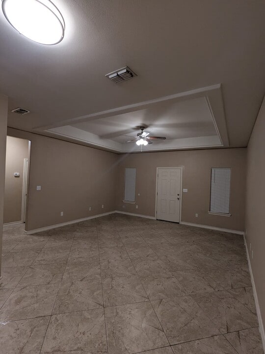 2227 US Highway 281, Unit A2 in Brownsville, TX - Building Photo