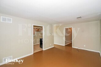 1261 S White Station Rd in Memphis, TN - Building Photo - Building Photo