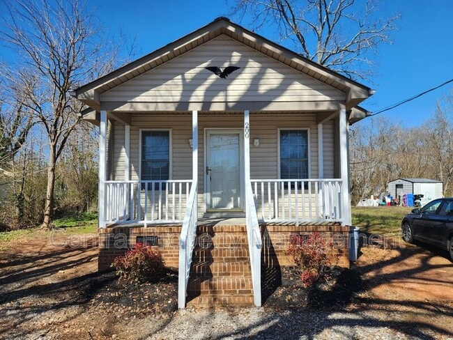200 Cox St in Simpsonville, SC - Building Photo - Building Photo