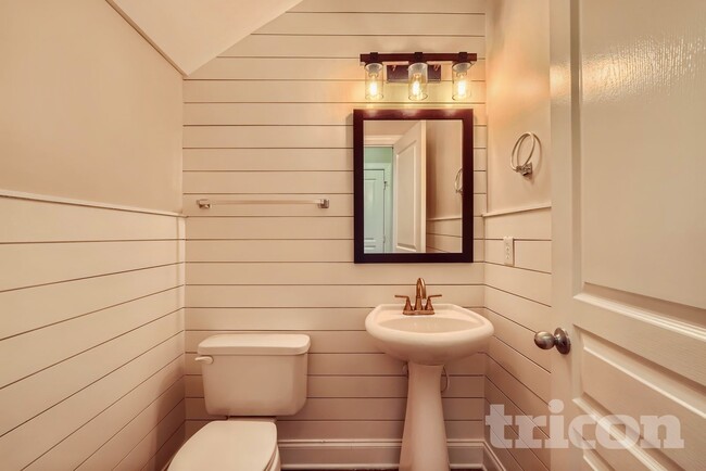 303 Trillium St NW in Concord, NC - Building Photo - Building Photo