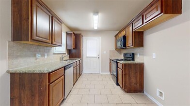 812 Parkplace Ridge in Princeton, TX - Building Photo - Building Photo