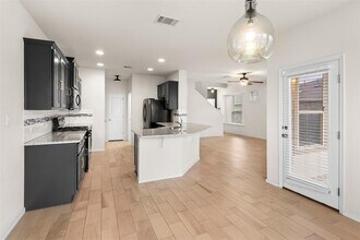 3560 Pauling Loop in Round Rock, TX - Building Photo - Building Photo