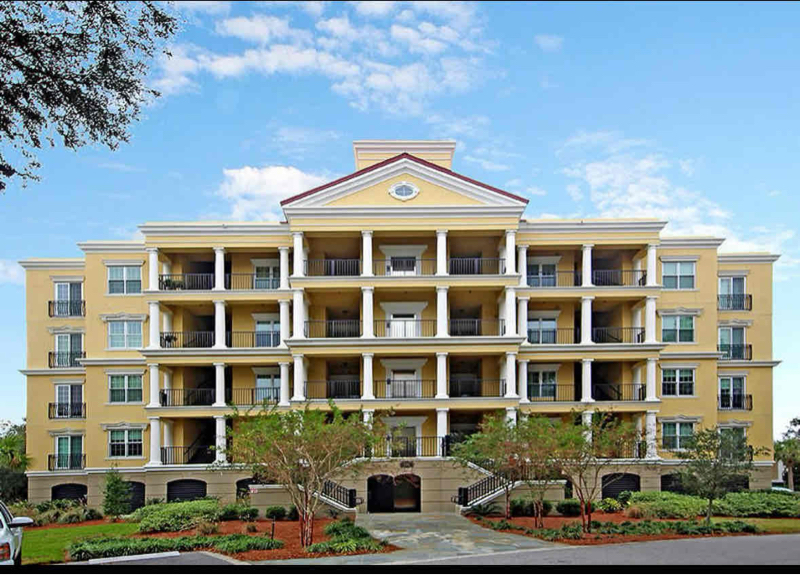 4255 Faber Pl Dr in North Charleston, SC - Foto de edificio