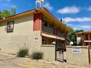 Sandpiper in Lubbock, TX - Building Photo - Building Photo