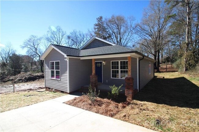 property at 619 Flynwood Pl SW
