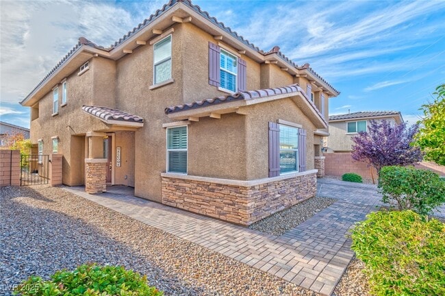 695 Steve Wruck Ct in Henderson, NV - Building Photo - Building Photo