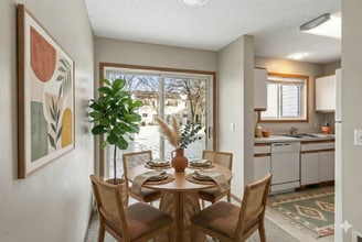 15512 Flyboat Ln in Apple Valley, MN - Building Photo - Building Photo