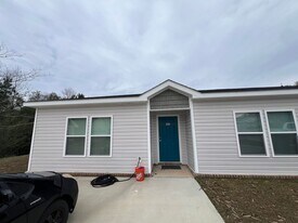 232 Charleston Dr in Enterprise, AL - Building Photo