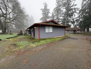 7743 Pacific Ave SE in Olympia, WA - Building Photo - Building Photo