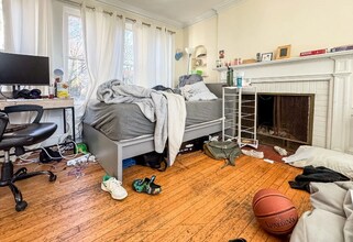 28 Manet Rd, Unit 2 in Chestnut Hill, MA - Building Photo - Building Photo