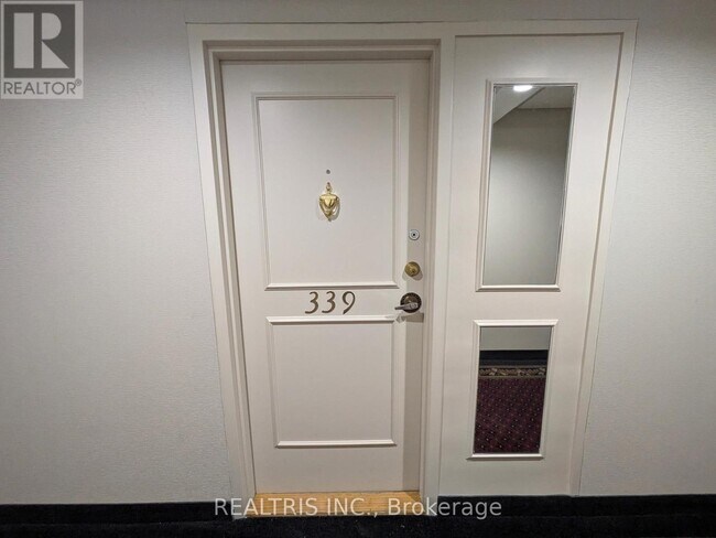 4005-4005 Don Mills Rd in Toronto, ON - Building Photo - Building Photo
