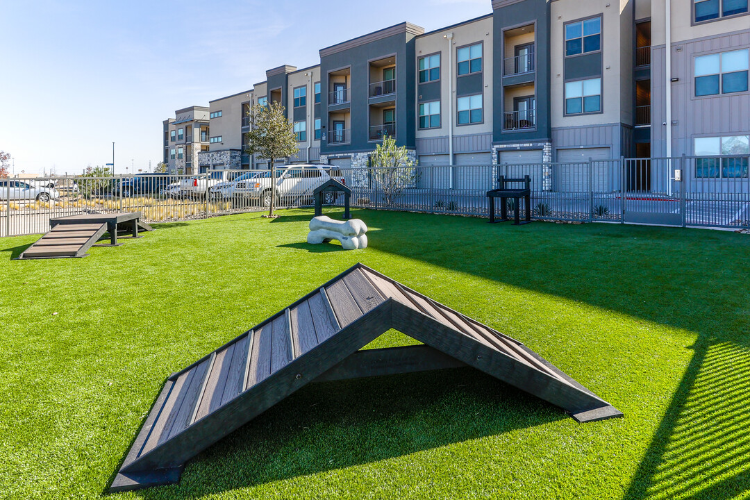 Lofts at Allen Ridge in Abilene, TX - Building Photo