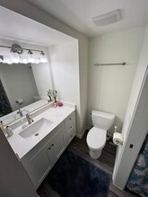 3927 108th Ave NE in Bellevue, WA - Building Photo - Building Photo