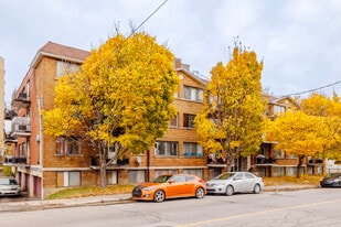 The Westminster in Côte-St-Luc, QC - Building Photo