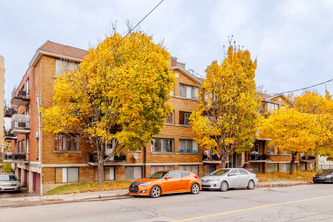 The Westminster in Côte-St-Luc, QC - Building Photo