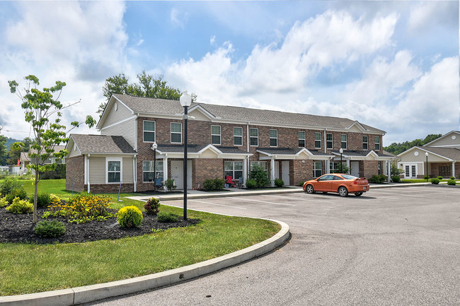 Woodyard Greene in Elizabeth, WV - Foto de edificio - Building Photo