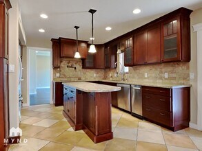 15811 E Richwood Ave in Fountain Hills, AZ - Foto de edificio - Building Photo