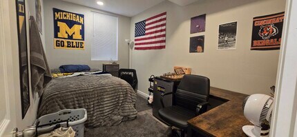 328 Thompson St, Unit B in Ann Arbor, MI - Building Photo - Building Photo