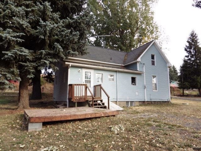 property at 303 N Whitman Ave