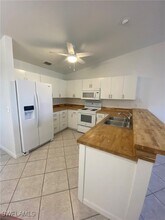 1027 SE 11th St in Cape Coral, FL - Building Photo - Building Photo