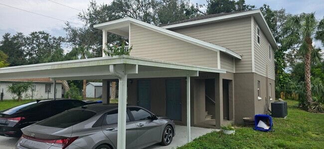 1432 E Main St, Unit 1432