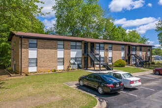 New Carrollwood in Carrollton, GA - Building Photo - Building Photo