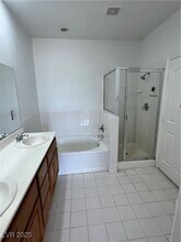 1013 Collingtree St in Las Vegas, NV - Building Photo - Building Photo