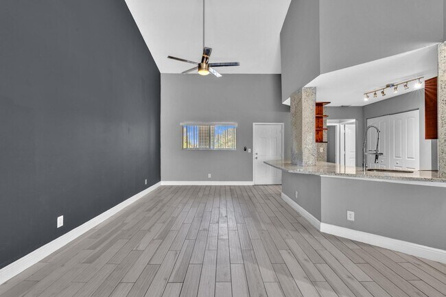 3417 NW 44th St, Unit 101 in Lauderdale Lakes, FL - Foto de edificio - Building Photo