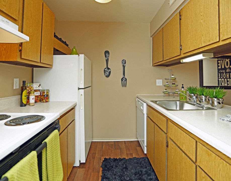Drakeshire Apartments in Lapeer, MI - Foto de edificio