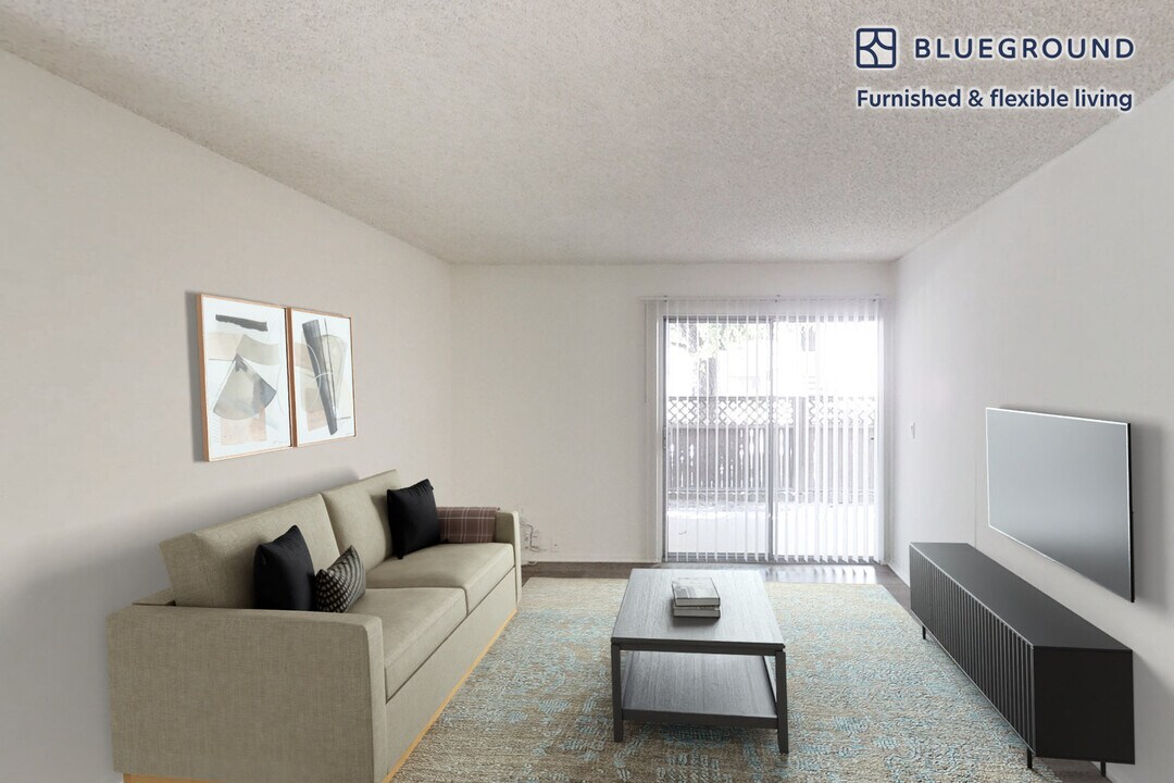 6700 Warner Ave in Huntington Beach, CA - Building Photo