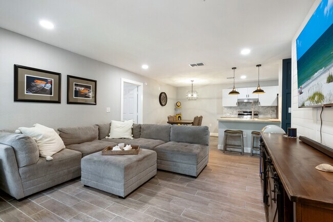 7424 Vista Way in Bradenton, FL - Building Photo - Building Photo