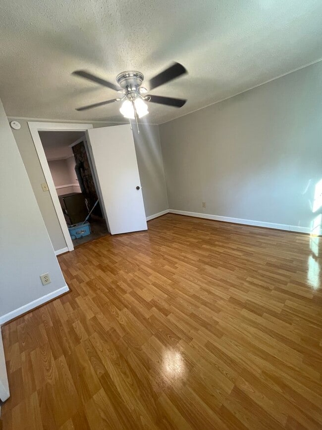 1635 Gibbs Shoals Rd in Greer, SC - Building Photo - Building Photo