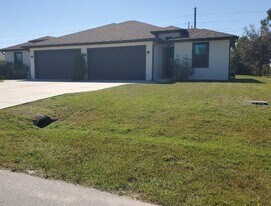 26285 Explorer Rd in Punta Gorda, FL - Building Photo