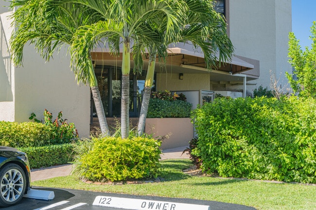 The Triton in Pompano Beach, FL - Building Photo - Building Photo