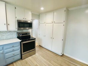 100 Hermosa Ave, Unit 3A in Long Beach, CA - Building Photo - Building Photo