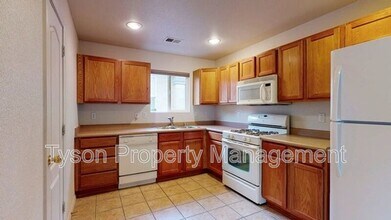 7815 Chaco Mesa Loop NW in Albuquerque, NM - Building Photo - Building Photo